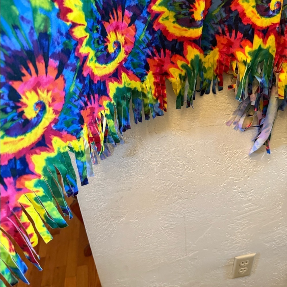 Vibrant Tie-Dye Fringe Top Hippie Costume Cape - Picture 4 of 11